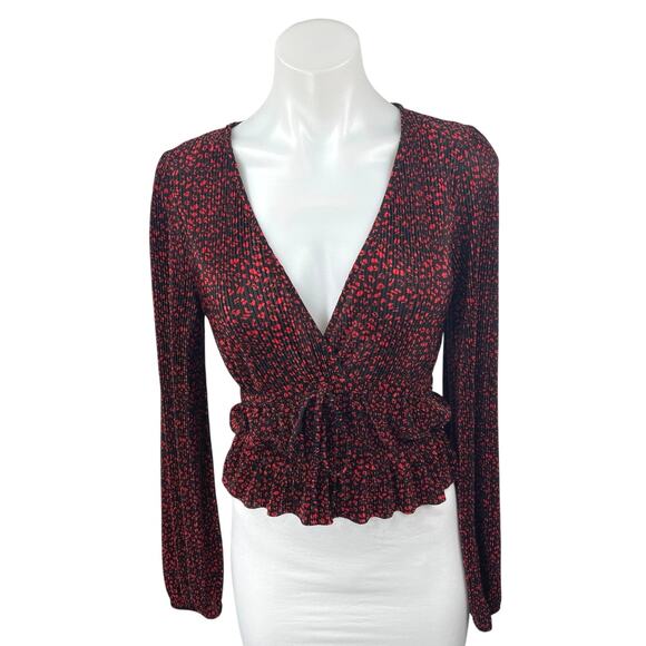 Zara Black Red Floral Long Sleeve Deep V-Neck Peplum Pleated Blouse Top Size S - Picture 1 of 3